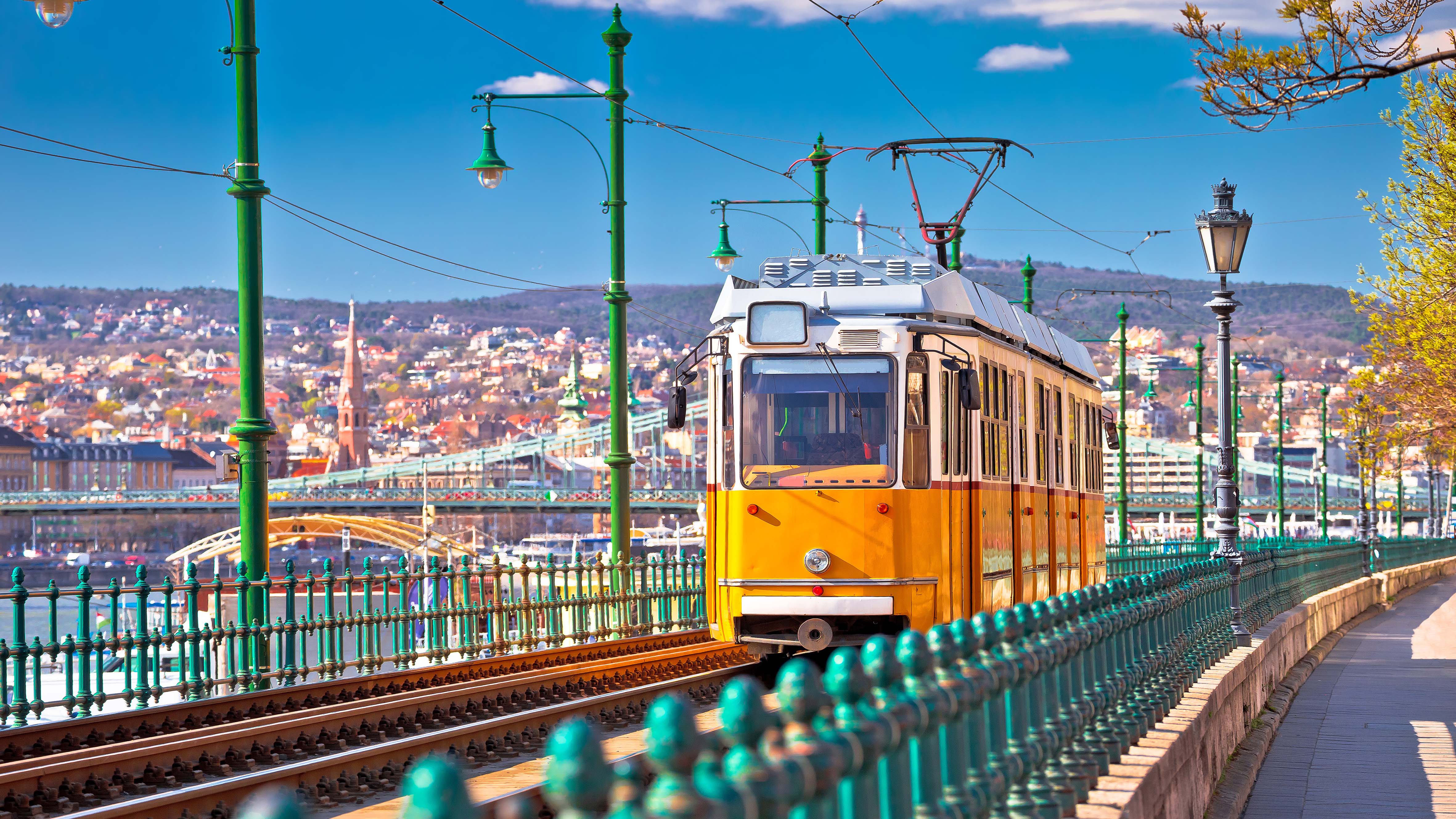 Sagn og musikk langs Donau med Linda Eide og Sigrid Moldestad
